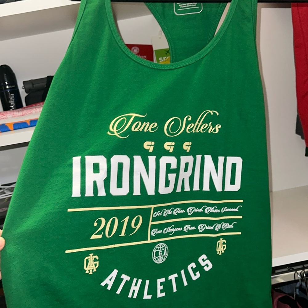 Iron grind athletics Large green stringer